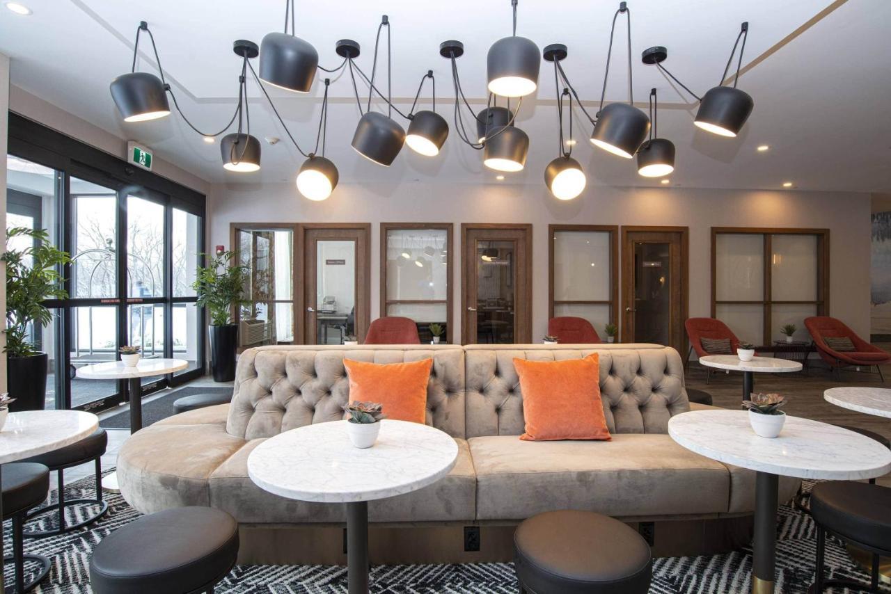 Sandman Signature Hotel 4*