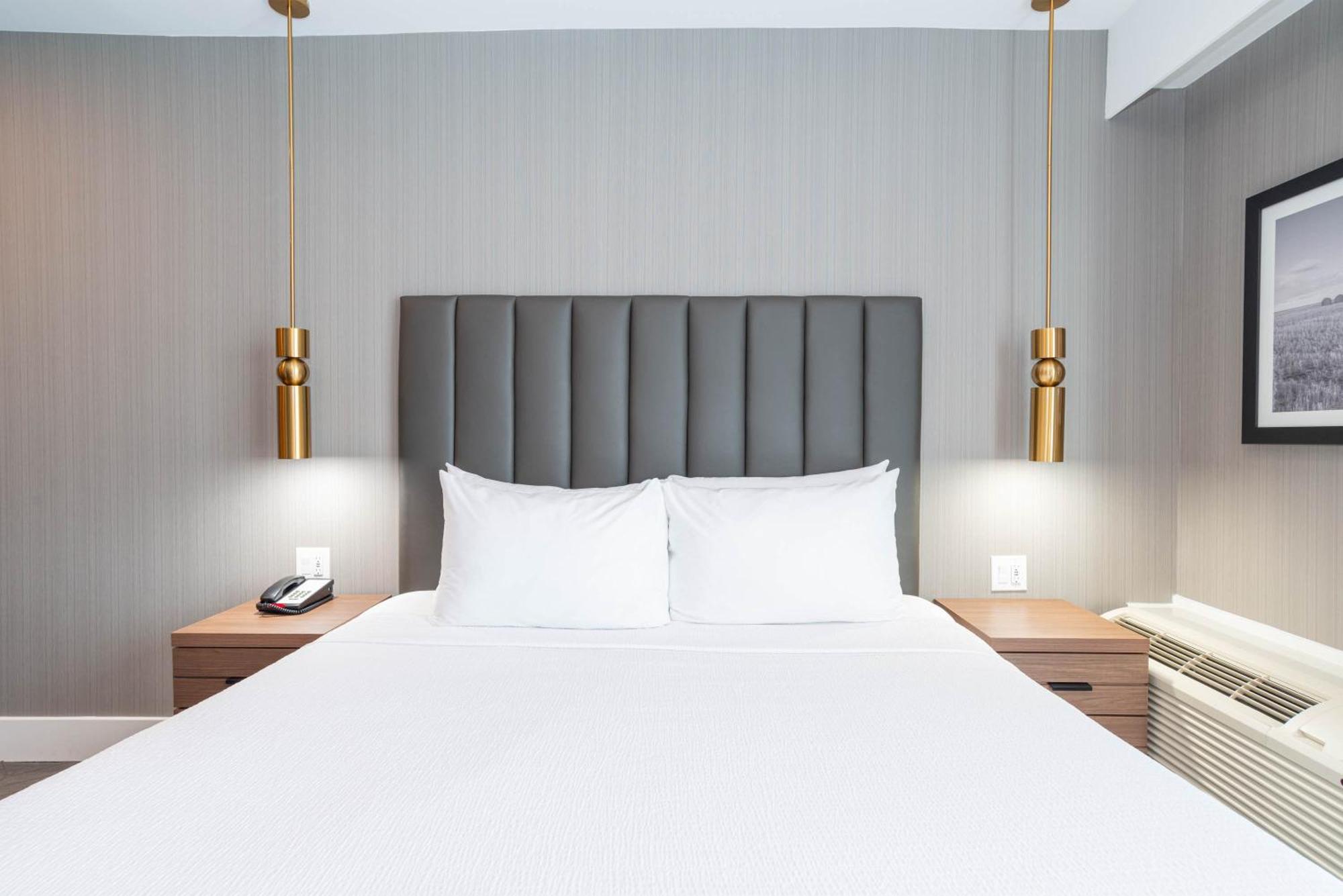 Sandman Signature 4* Sherwood Park